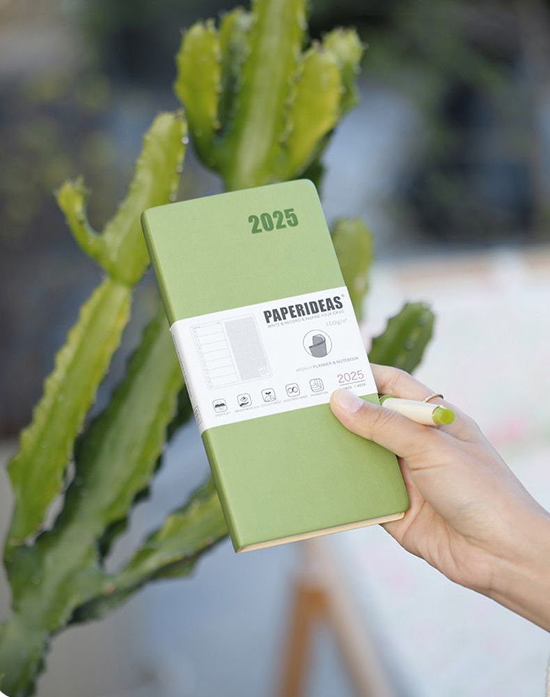 Softcover Leather Weekly Planner10