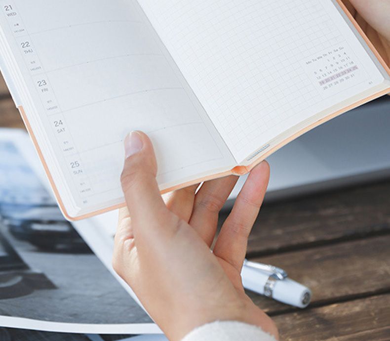 Softcover Leather Weekly Planner3