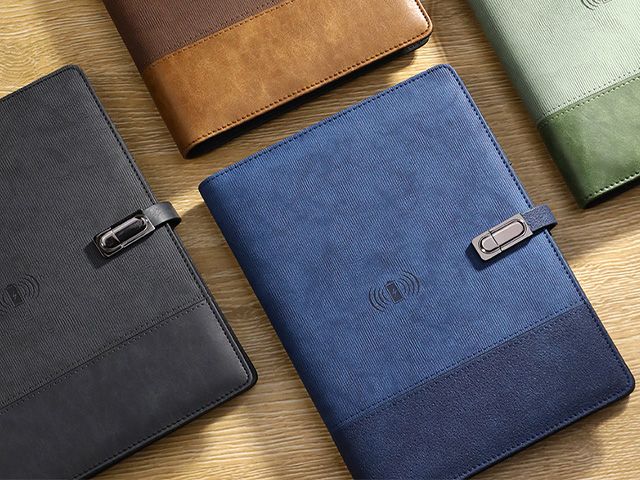 A5 Wireless Charger Power Bank Notebook